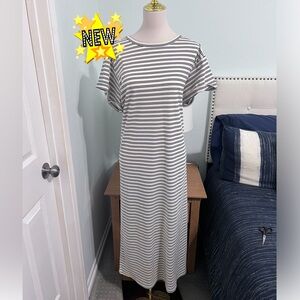 NWT. Maxi Dress